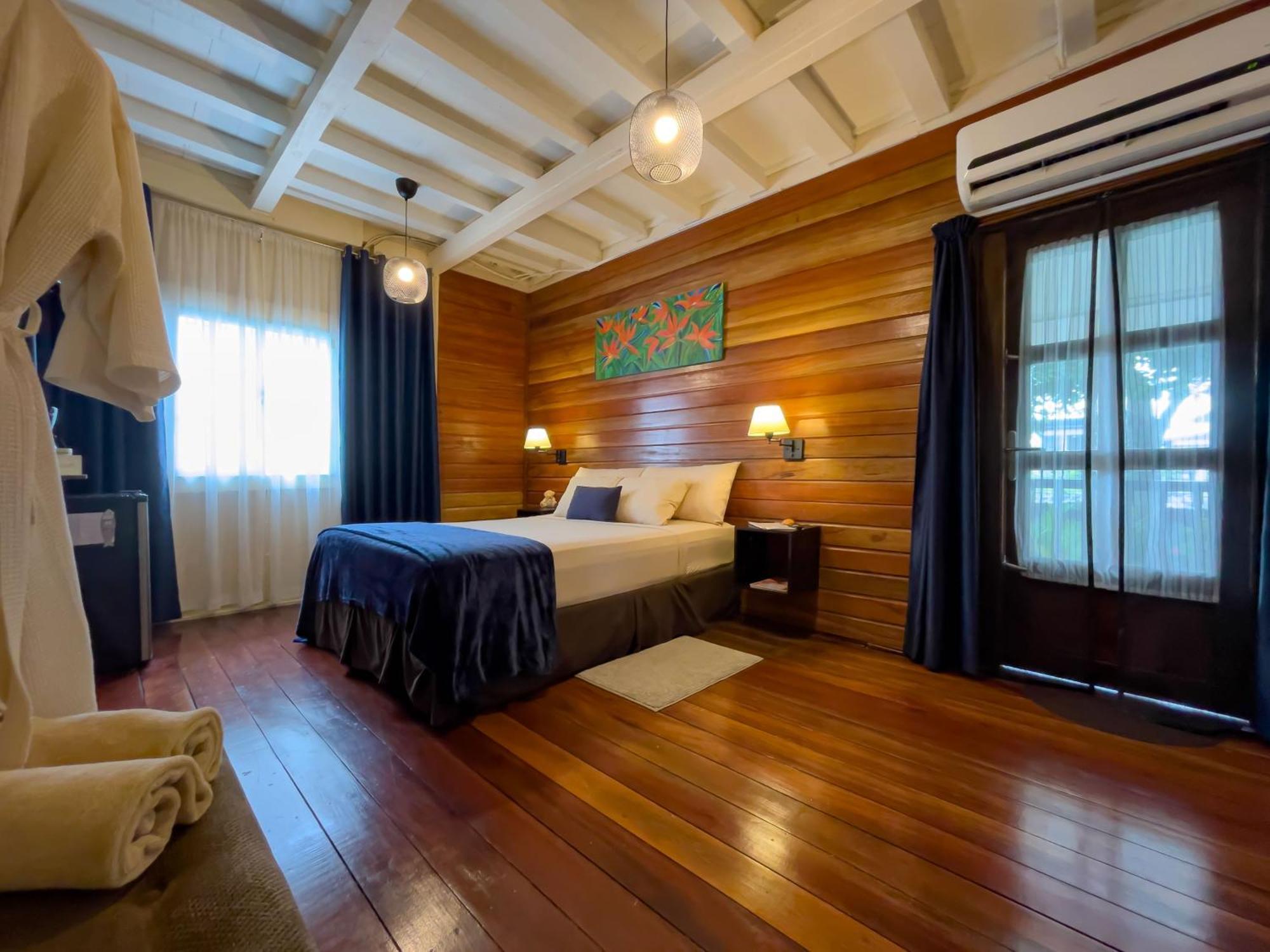 Prins Hendrik Suites Paramaribo Exteriör bild